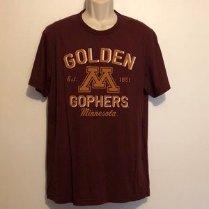 **2/$20** University Minnesota Golden Gophers Large T-shirt